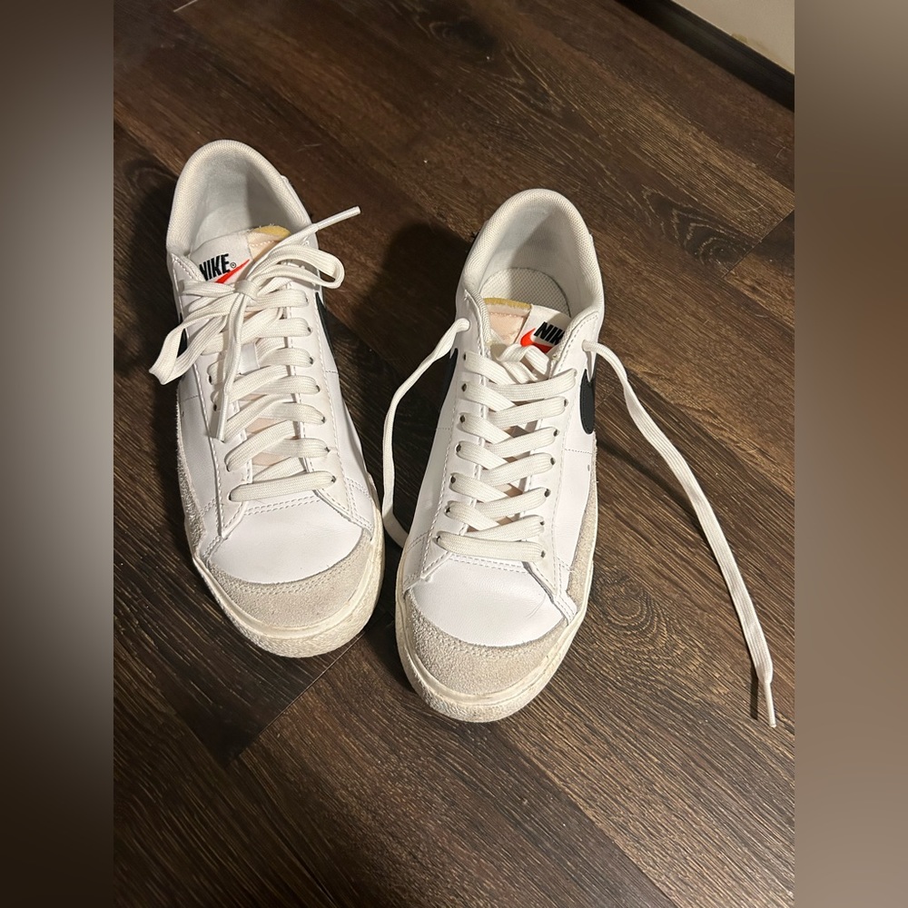 Nike low platform